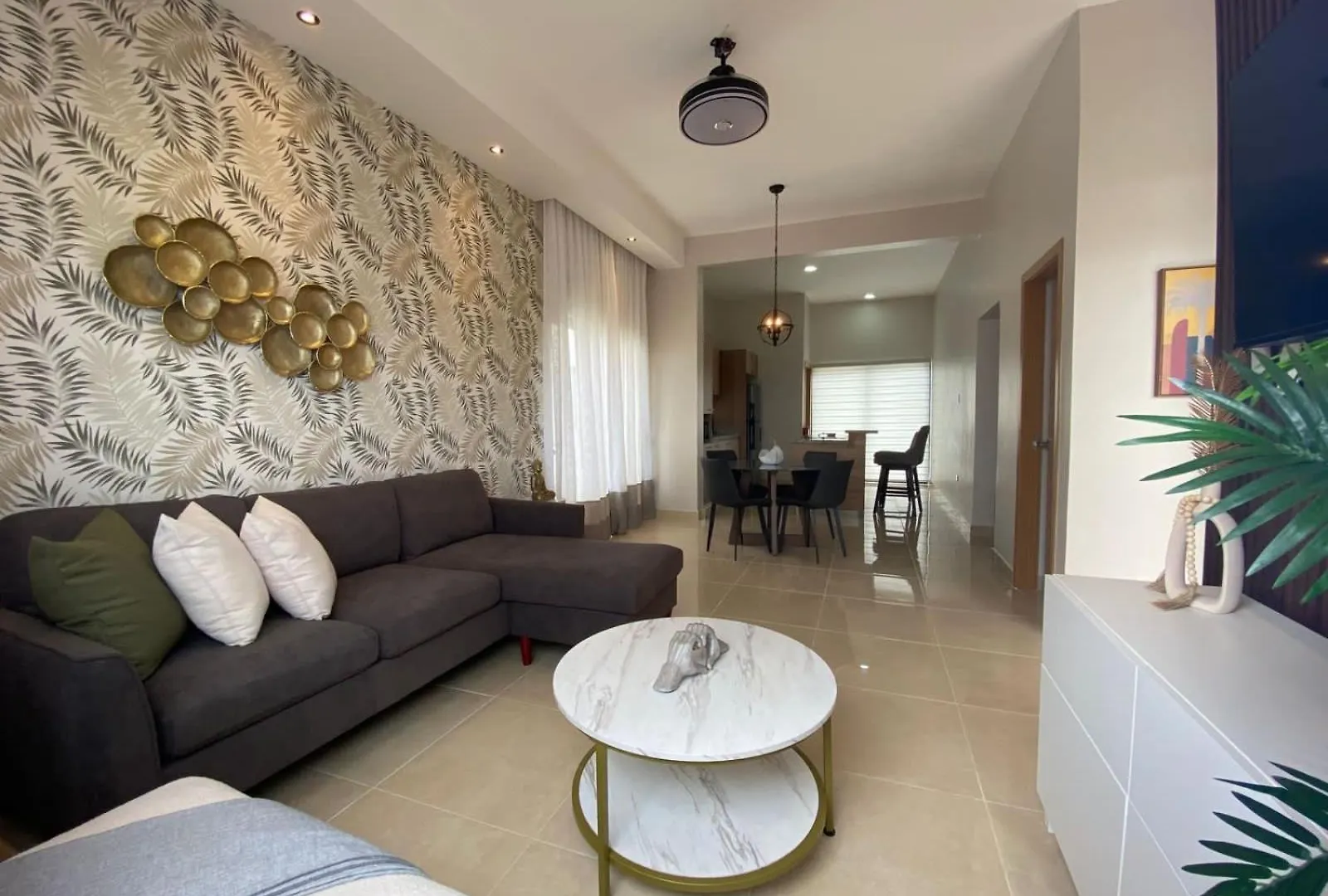 Ecos Del Mar En Downtown location